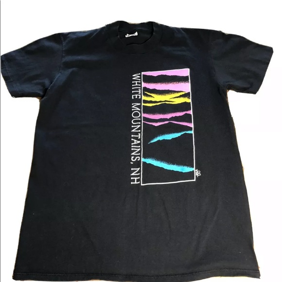 Vintage Tops - Vintage White Mountain NH New Hampshire T-Shirt